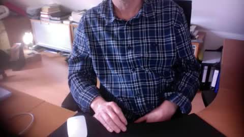 Amor2200 online show from April 14, 2026, 8:31 am