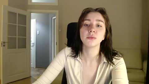 Snapshot of amoremeoww chatting on January 5, 2025, 1:04 pm miss unforgettable online show from January 5, 2025, 1:04 pm