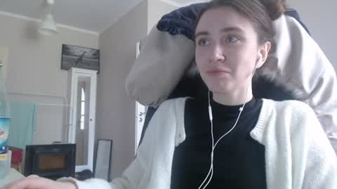 Snapshot of amoremeoww chatting on June 26, 2026, 11:03 am miss unforgettable online show from June 26, 2026, 11:03 am