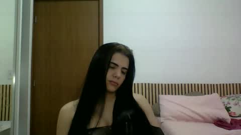 Snapshot of amputeeluna chatting on May 15, 2026, 1:23 am amputeeluna online show from May 15, 2026, 1:23 am