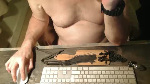 amslave4f online show from February 22, 2026, 7:45 pm