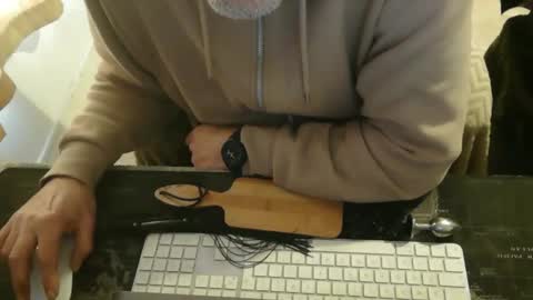 amslave4f online show from April 5, 2026, 12:13 pm