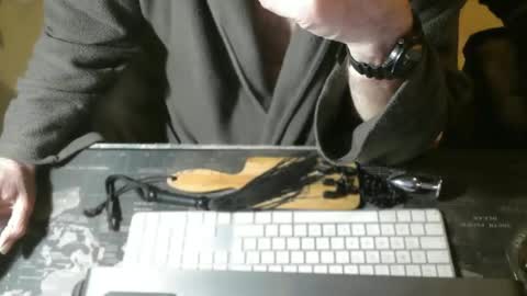 amslave4f online show from April 16, 2026, 10:12 pm