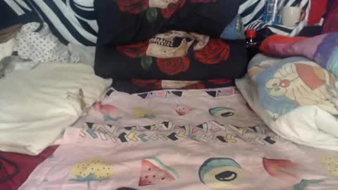 Amuy online show from November 18, 2025, 7:46 am