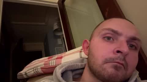 amwillz1997 online show from November 3, 2025, 7:26 pm