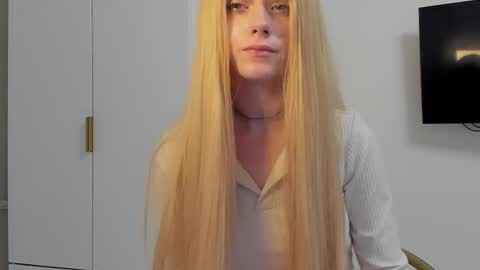 amy1_1 online show from September 25, 2025, 4:27 am