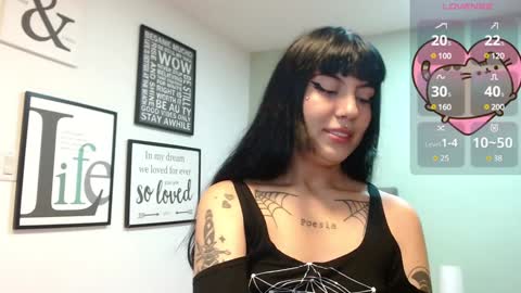 Snapshot of amy__adams1 chatting on February 5, 2025, 4:59 am Amy 3 online show from February 5, 2025, 4:59 am