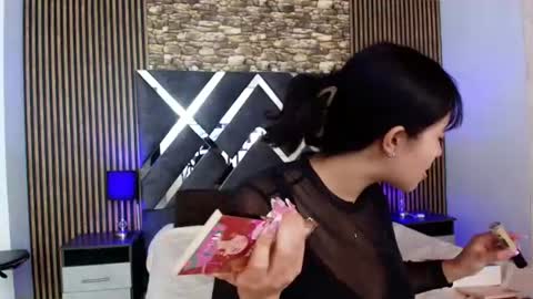 Snapshot of amy_channel chatting on July 7, 2026, 12:31 pm Amy online show from July 7, 2026, 12:31 pm