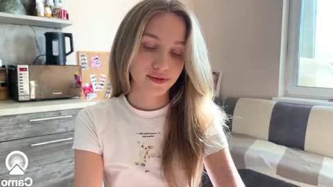 Snapshot of amy_chill chatting on October 1, 2025, 11:27 am Amy Chill online show from October 1, 2025, 11:27 am