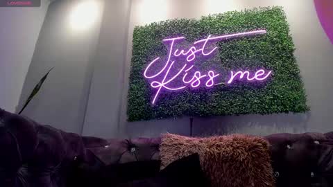 Amy Evans online show from January 11, 2025, 9:57 pm