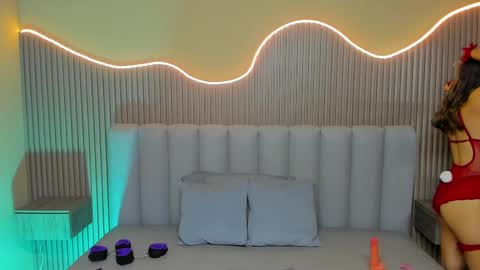 Amy Estrellita online show from April 7, 2026, 11:10 am