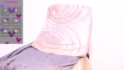 Snapshot of amy_isabella chatting on February 4, 2026, 5:30 pm amy online show from February 4, 2026, 5:30 pm