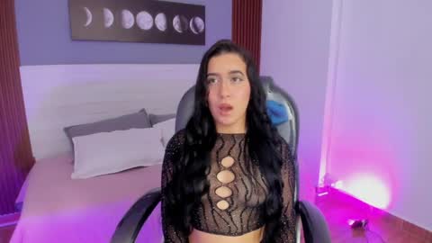 Snapshot of amy_leah_ chatting on April 22, 2026, 6:42 pm amy_leah_ online show from April 22, 2026, 6:42 pm