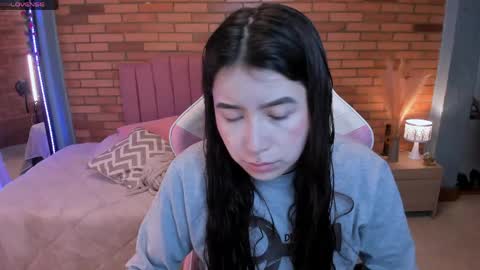 Snapshot of amy_sophiaa chatting on May 21, 2026, 11:28 am Amy sophia 3 online show from May 21, 2026, 11:28 am