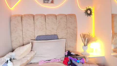 Amy online show from June 13, 2026, 11:30 am