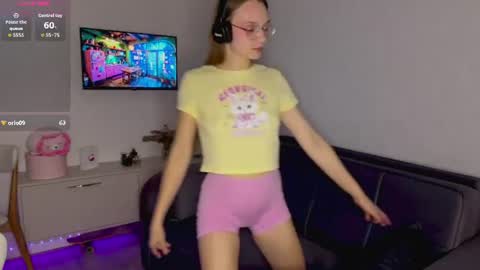 Snapshot of amy_yammy3 chatting on July 1, 2026, 8:30 pm Amy online show from July 1, 2026, 8:30 pm