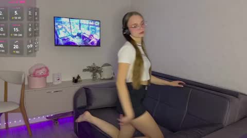 Snapshot of amy_yammy3 chatting on July 2, 2026, 6:36 pm Amy online show from July 2, 2026, 6:36 pm