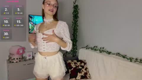 Snapshot of amy_yammy3 chatting on July 23, 2026, 6:28 pm Amy online show from July 23, 2026, 6:28 pm