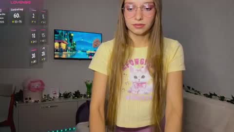 Snapshot of amy_yammy3 chatting on July 29, 2026, 6:17 pm Amy online show from July 29, 2026, 6:17 pm