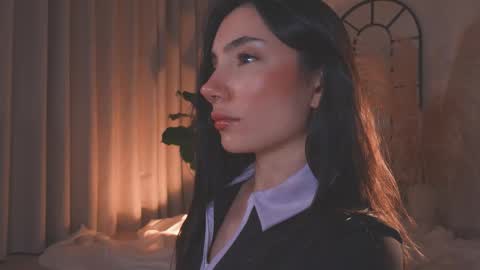 Amy Armstrong online show from October 5, 2025, 12:20 am