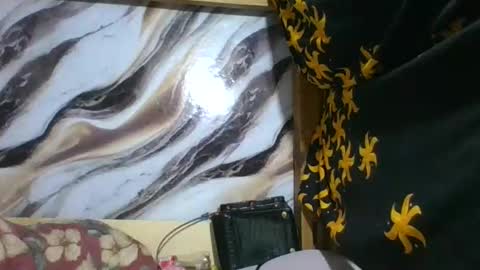 Snapshot of amyatche chatting on June 11, 2026, 5:22 pm Amyatche online show from June 11, 2026, 5:22 pm