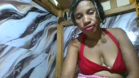 Snapshot of amyatche chatting on June 12, 2026, 6:56 am Amyatche online show from June 12, 2026, 6:56 am