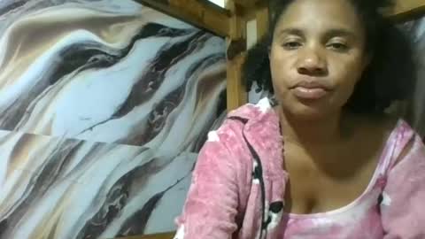 Snapshot of amyatche chatting on June 29, 2026, 10:26 am Amyatche online show from June 29, 2026, 10:26 am