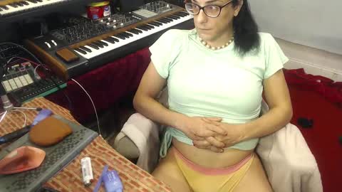 Trashely Gimpson online show from September 13, 2025, 9:20 am