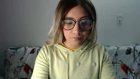 amycosplay99 online show from January 2, 2025, 4:52 am