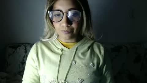 amycosplay99 online show from January 2, 2025, 8:17 am