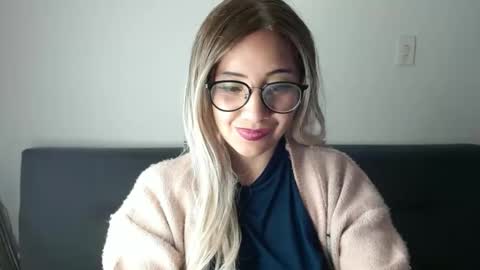 amycosplay99 online show from February 23, 2025, 7:44 am