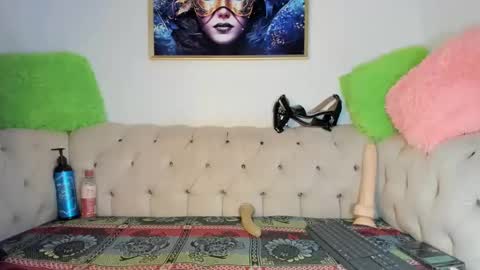 Amy Kamila online show from February 16, 2025, 4:31 am