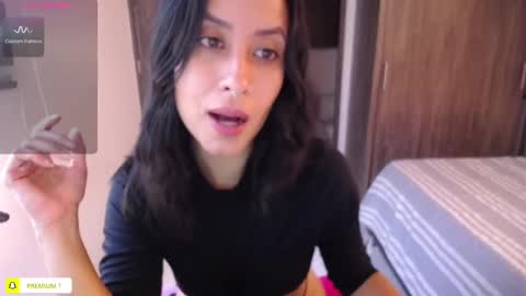 Jenn  online show from September 22, 2025, 5:37 pm