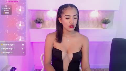 amyjohnsonn online show from February 15, 2025, 3:06 pm