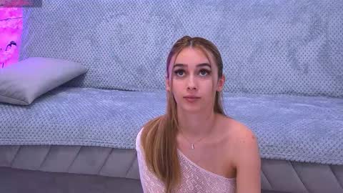 amykentt online show from February 8, 2026, 3:37 pm