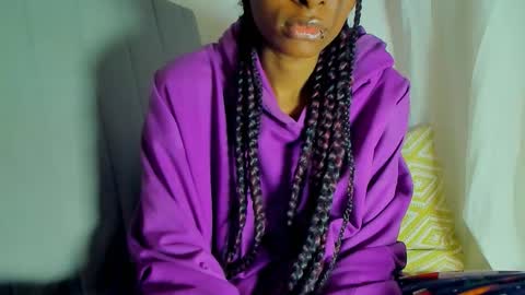 amykto online show from November 25, 2025, 7:36 pm