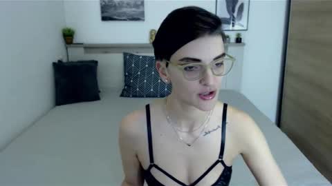 Snapshot of amylexy chatting on January 6, 2025, 11:07 am Hi there guys  My pleasure in your hands  pvt is open online show from January 6, 2025, 11:07 am