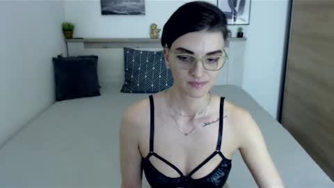 Snapshot of amylexy chatting on January 6, 2025, 5:16 pm Hi there guys  My pleasure in your hands  pvt is open online show from January 6, 2025, 5:16 pm