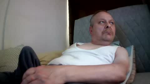 Snapshot of amyllrmm chatting on June 21, 2026, 11:13 am amyllrmm online show from June 21, 2026, 11:13 am