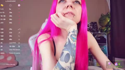 Amy Rose online show from May 15, 2026, 11:39 am