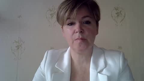 Snapshot of amyvalentine1 chatting on March 30, 2026, 6:03 am amyvalentine1 online show from March 30, 2026, 6:03 am