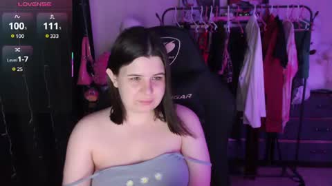 Snapshot of amyvibes chatting on June 30, 2026, 6:20 pm amyvibes online show from June 30, 2026, 6:20 pm
