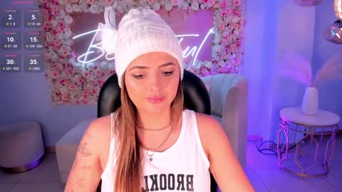Snapshot of amywoods chatting on January 11, 2025, 2:09 am    online show from January 11, 2025, 2:09 am