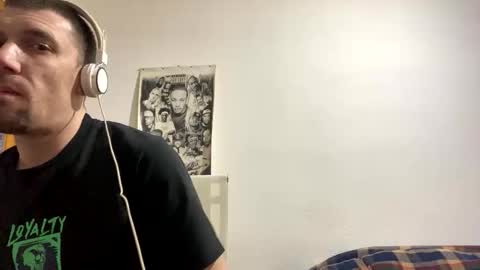 amyyrlikesdeep online show from April 16, 2026, 12:11 am