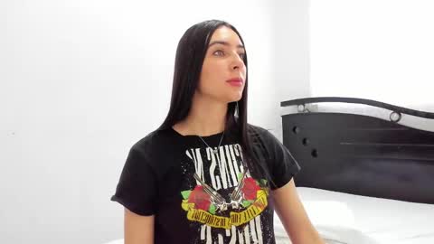 Snapshot of ana_castilo chatting on December 30, 2024, 11:26 am Ana IG an castillo 1 online show from December 30, 2024, 11:26 am