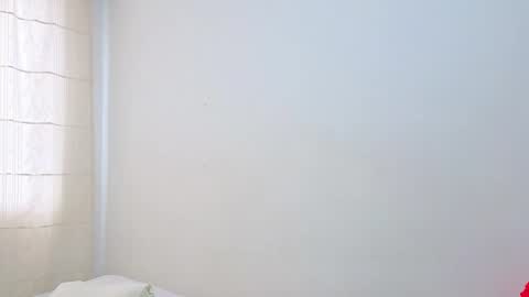 Snapshot of ana_castilo chatting on November 16, 2025, 12:11 pm Ana IG an castillo 1 online show from November 16, 2025, 12:11 pm