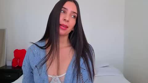 Snapshot of ana_castilo chatting on March 21, 2026, 1:26 pm Ana IG an castillo 1 online show from March 21, 2026, 1:26 pm