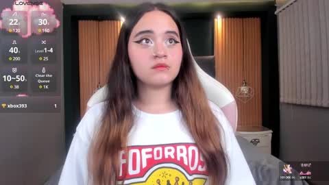 Snapshot of ana_taylor2 chatting on December 17, 2024, 12:56 am Ana online show from December 17, 2024, 12:56 am