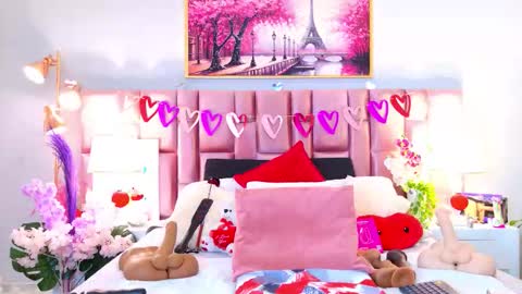 anaa_bellaa online show from February 16, 2026, 12:45 pm