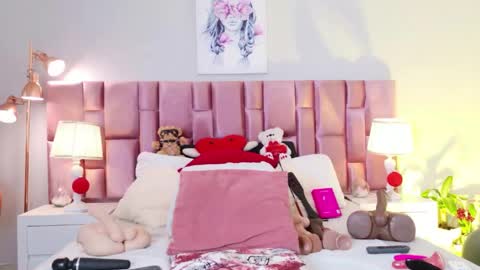 Snapshot of anaa_bellaa chatting on May 19, 2026, 12:11 pm anaa_bellaa online show from May 19, 2026, 12:11 pm